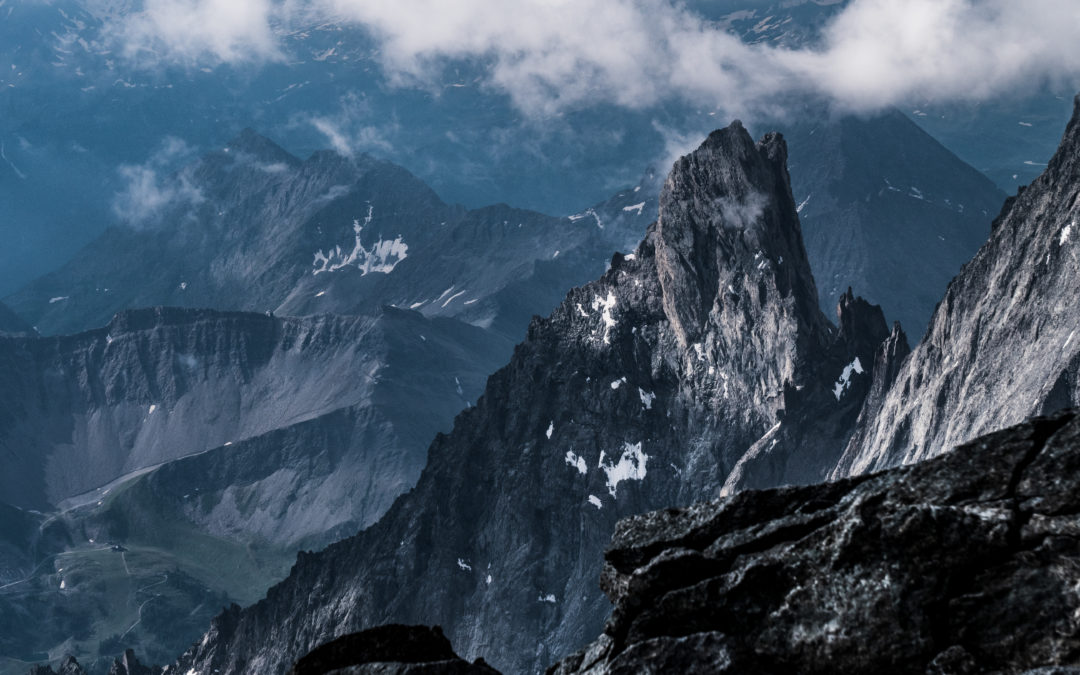 Aiguille Noire de Peuterey, Arête Sud